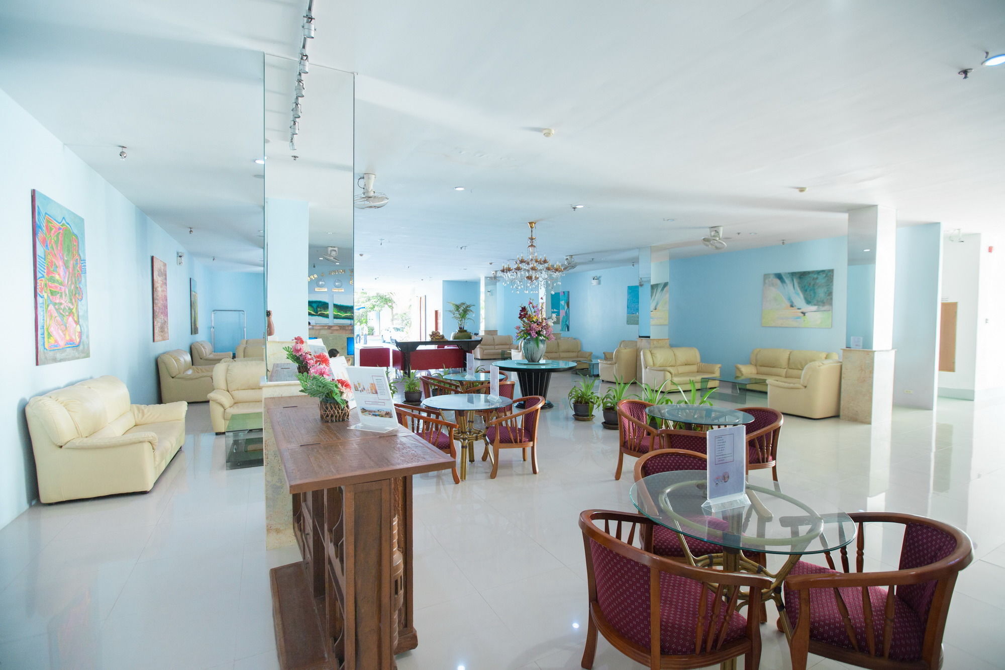 Chalong Beach Hotel Phuket Rawai Exterior foto