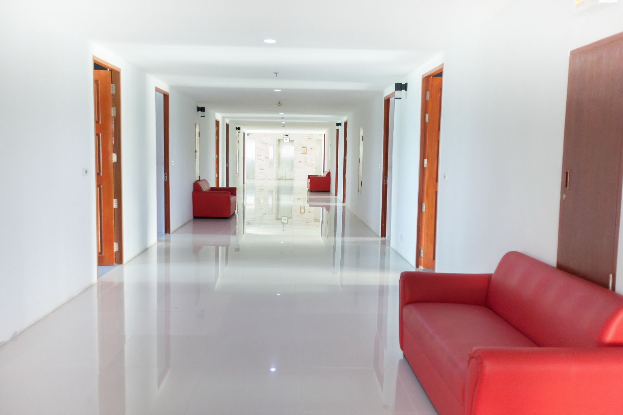 Chalong Beach Hotel Phuket Rawai Exterior foto