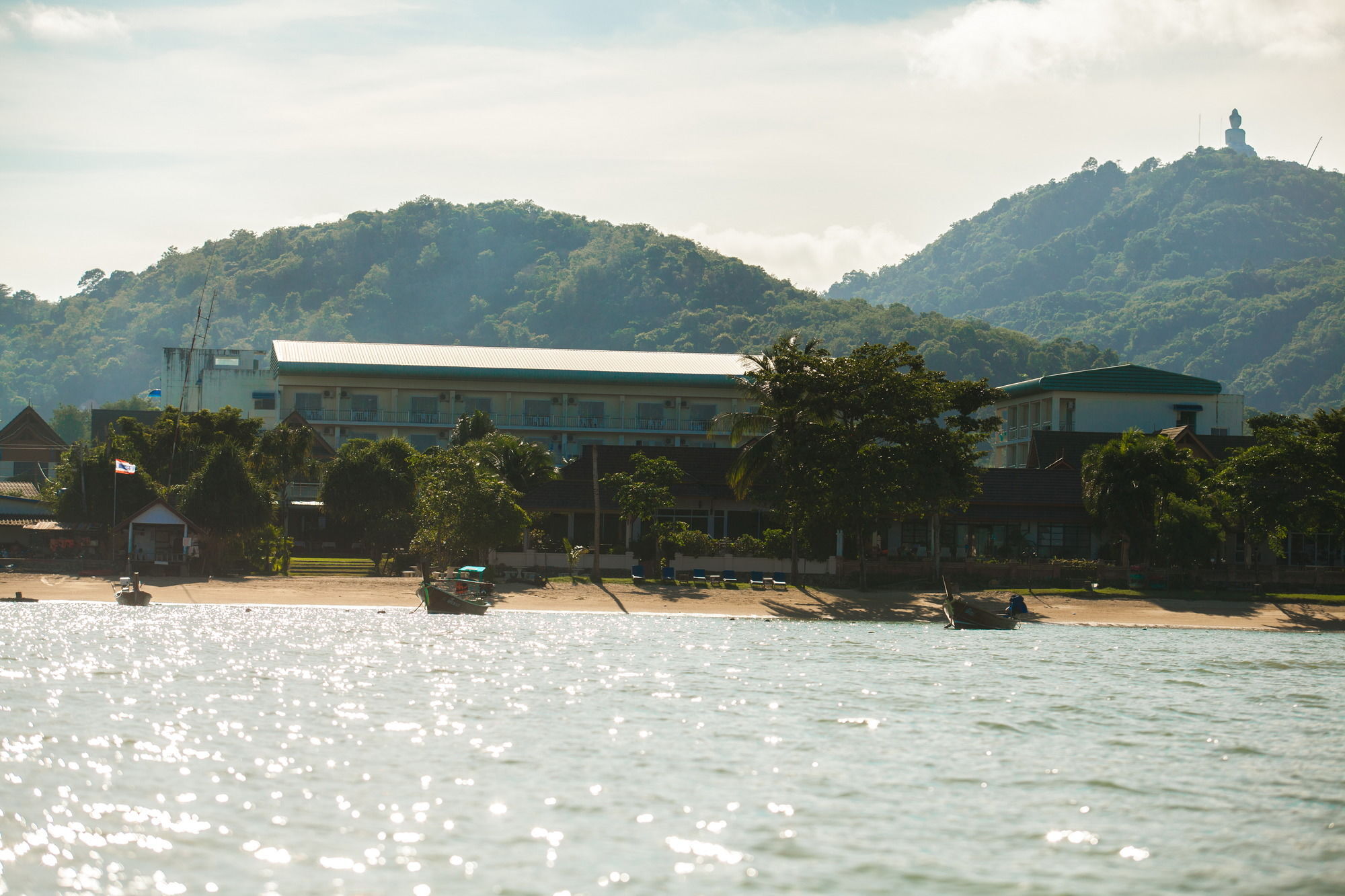 Chalong Beach Hotel Phuket Rawai Exterior foto